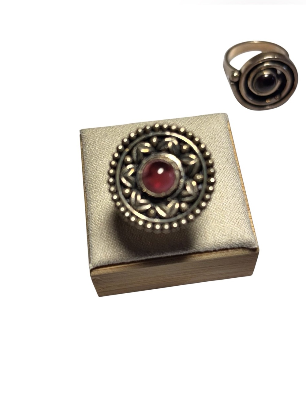 Gorgeous Silver Bohemian Ring with Garnet Color Stone size 7 1/4